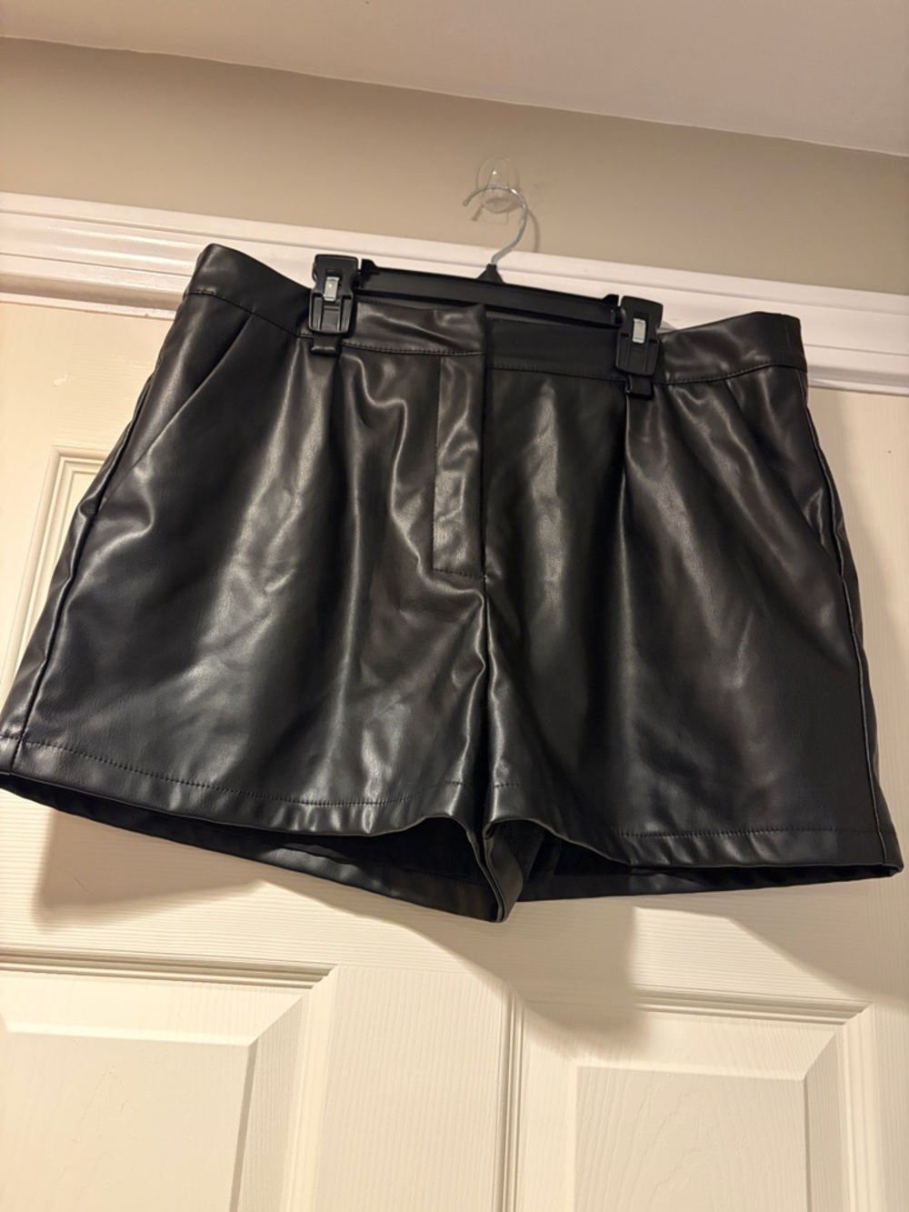 SHEIN Faux Leather High-Waist Shorts in Back XL